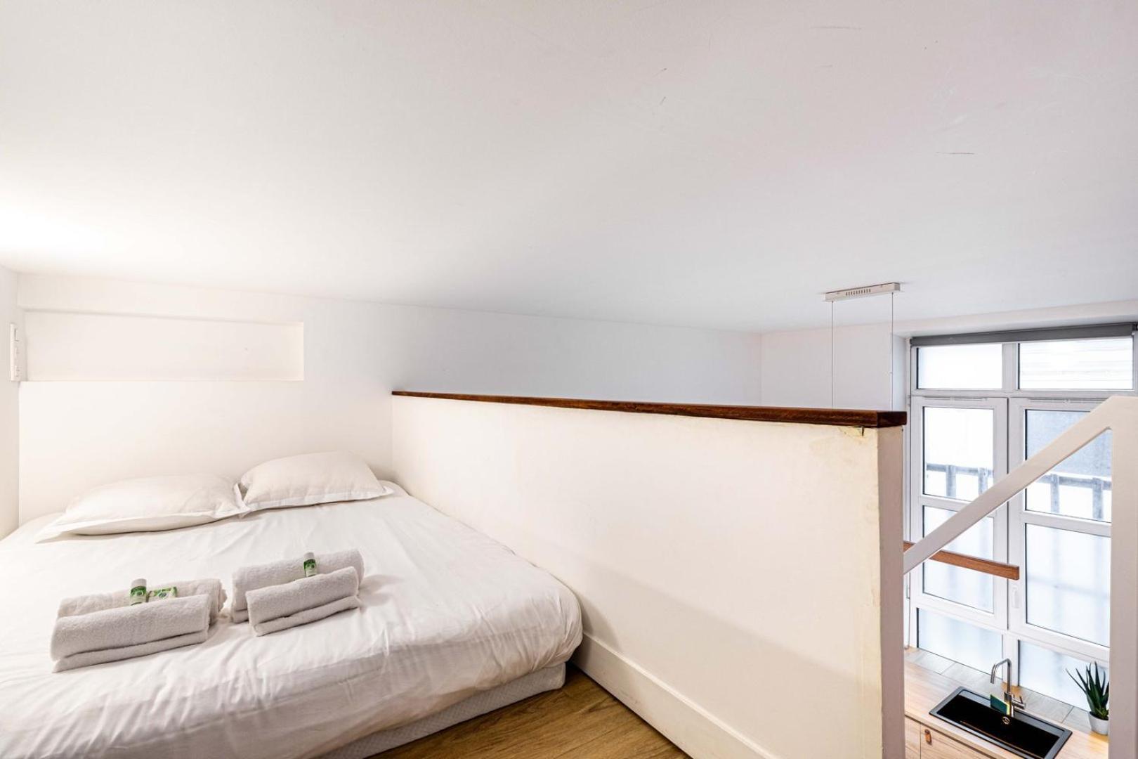 Disponible - Paris - All Equipped Duplex - From 1 To 6 Guests Exterior photo